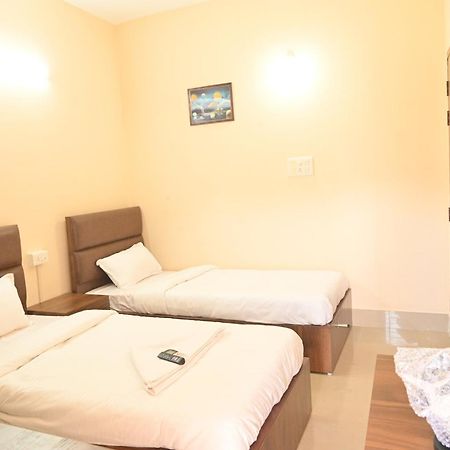 Sunflower Guest House Guwahati Dış mekan fotoğraf