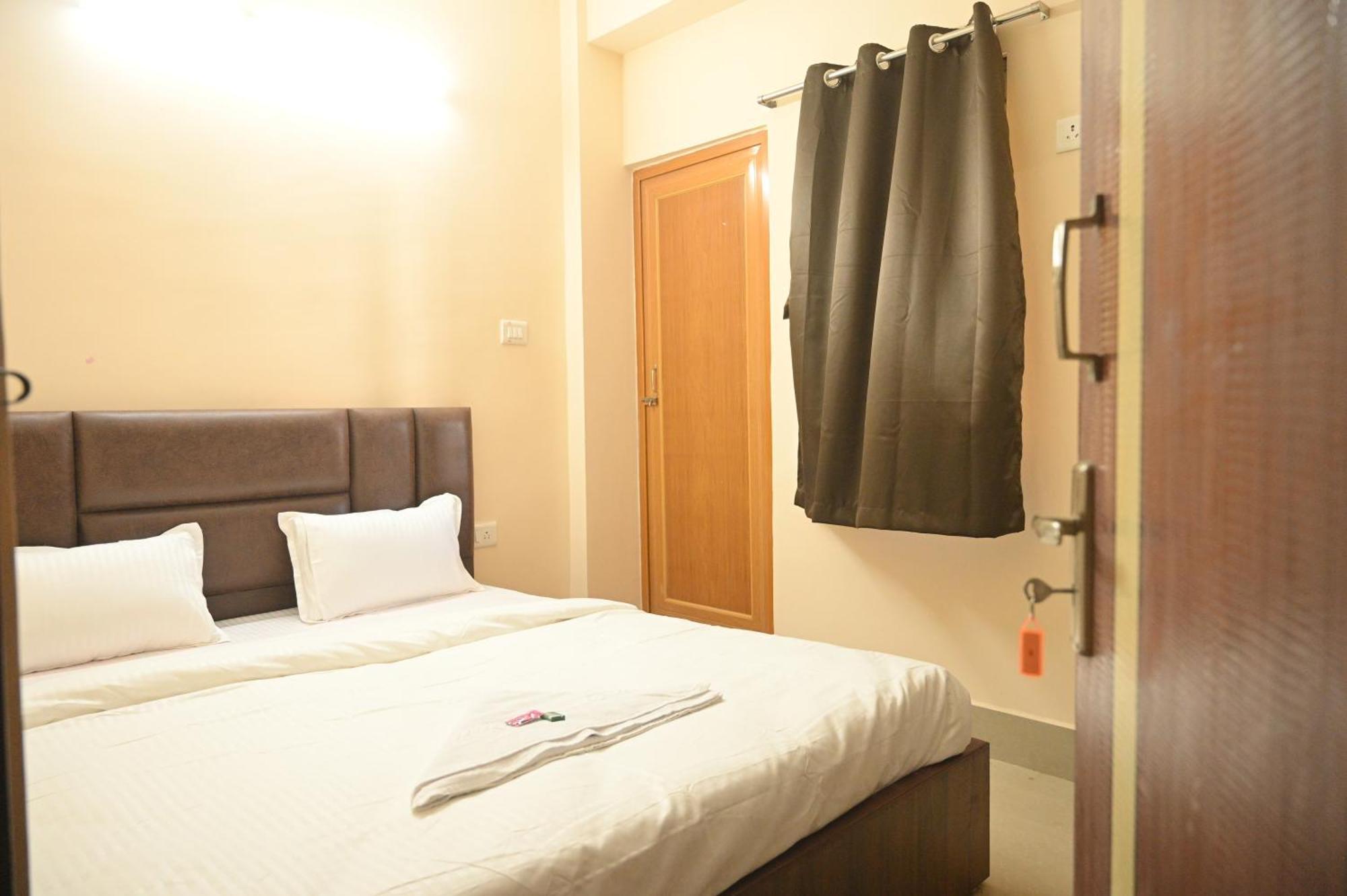 Sunflower Guest House Guwahati Dış mekan fotoğraf
