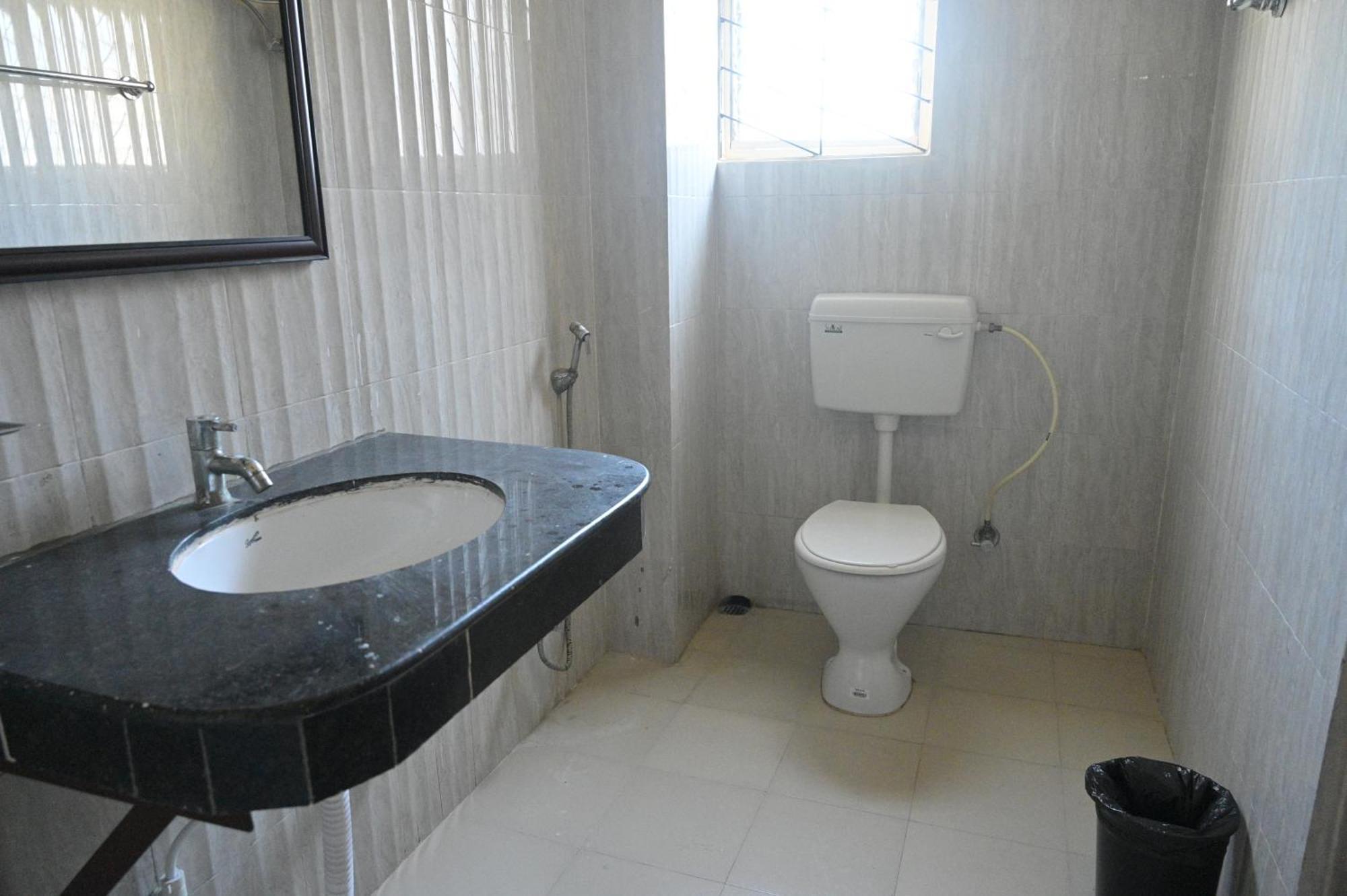 Sunflower Guest House Guwahati Dış mekan fotoğraf