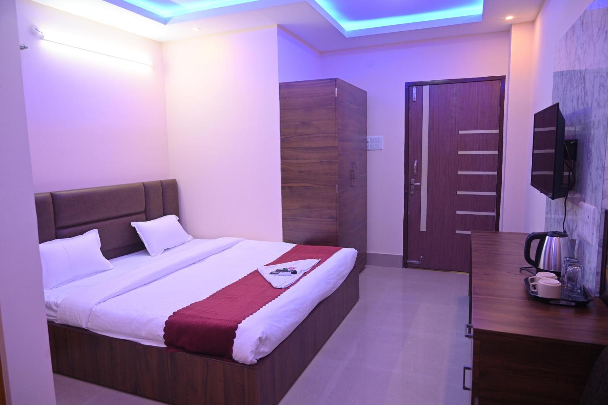 Sunflower Guest House Guwahati Dış mekan fotoğraf